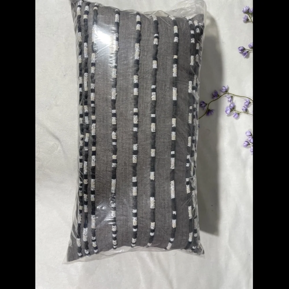 NWT Hotel Collection Linen Decorative Pillow Grey‎